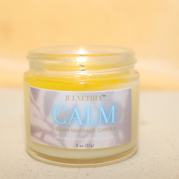 Calm Massage Candle: Cozy Cashmere & Vanilla for Deep Relaxation